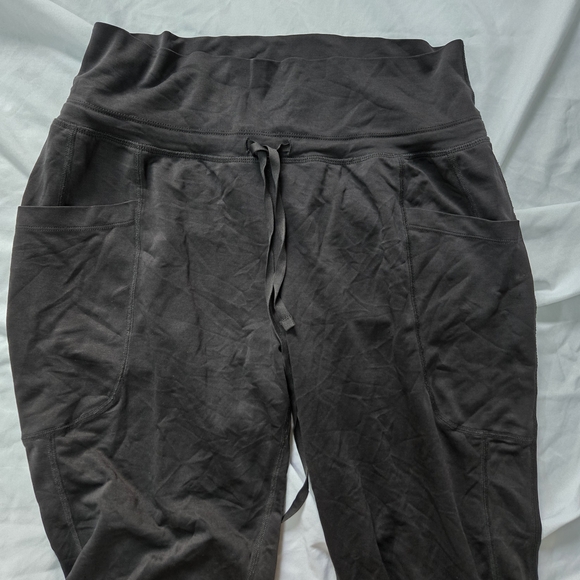 Bundle Of Fabletics Black And Dark Grey Legging Jogger Athletic Pants - Picture 8 of 14